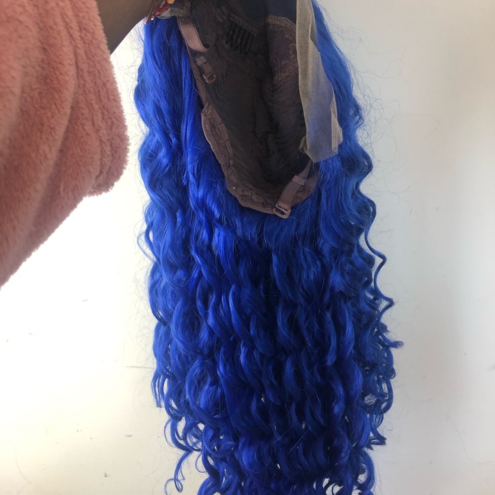 💕ACADIA 26” BLUE DEEP CURLY LACE FRONT WIG 💕 NWT - Picture 7 of 7